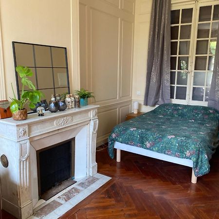 Romeo Apartment Les Andelys Exterior foto